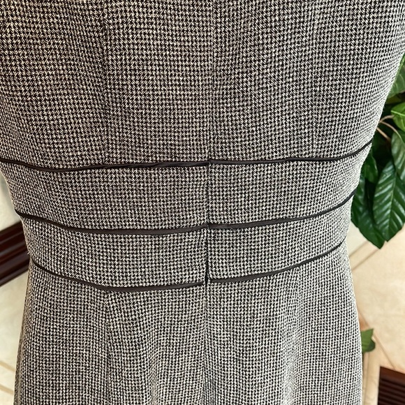 WHBM CAP SLEEVE HOUNDSTOOTH DRESS - Picture 8 of 11